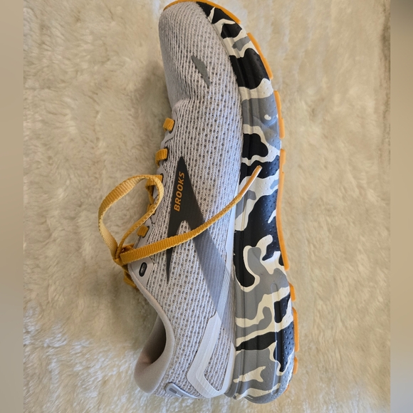 Brooks Ghost 15 Sunflower Camo - Picture 14 of 16